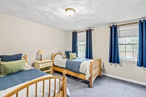 78 Ashley Pl, Reading, MA 01867 photo 34