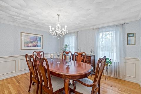 78 Ashley Pl, Reading, MA 01867 photo 14
