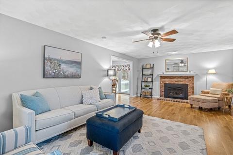 78 Ashley Pl, Reading, MA 01867 photo 18