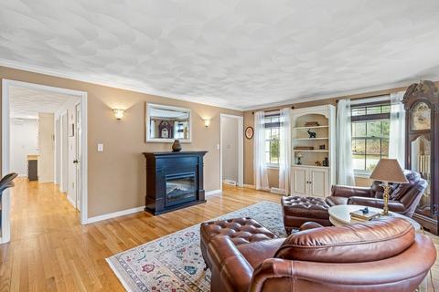 78 Ashley Pl, Reading, MA 01867 photo 20