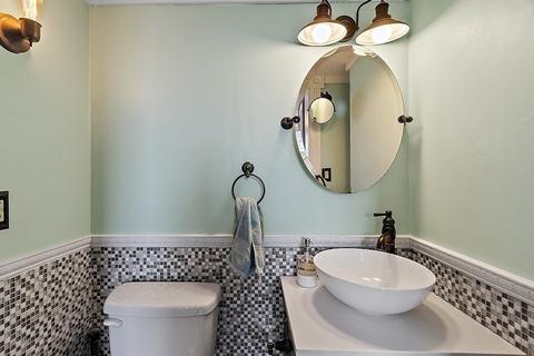 61 Prospect St, Athol, MA 01331 photo 10