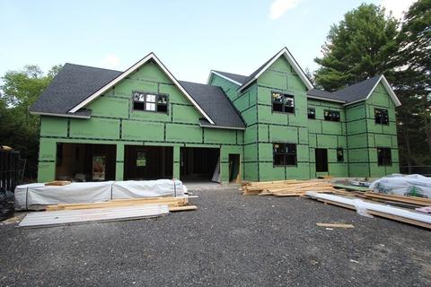 13 Juniper Cir, Reading, MA 01867 photo 5