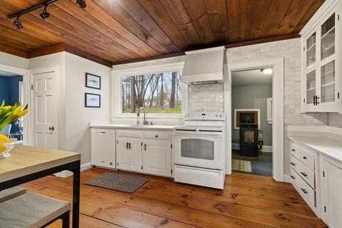 141 Grove St, Reading, MA 01867 photo 17
