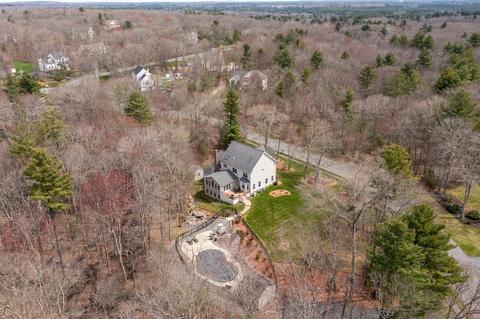 39 Vincent Rd, Mendon, MA 01756 photo 8