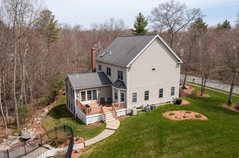 39 Vincent Rd, Mendon, MA 01756 photo 3