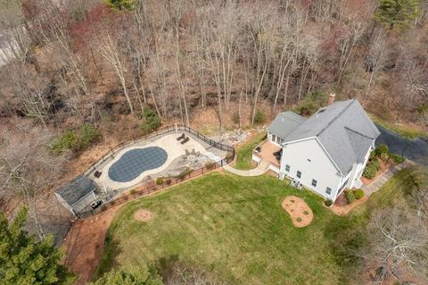 39 Vincent Rd, Mendon, MA 01756 photo 6