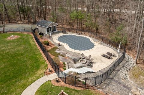39 Vincent Rd, Mendon, MA 01756 photo 7