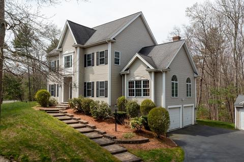 39 Vincent Rd, Mendon, MA 01756 photo 2