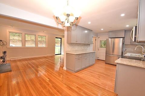 272 Old Post Rd, Sharon, MA 02067 photo 5