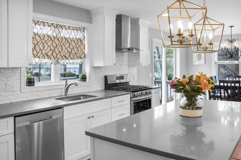 80 Pickering St #1, Danvers, MA 01923 photo 9