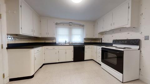 5 Rangeley Rd, Waltham, MA 02453 photo 4