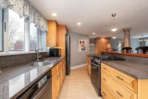 130 Ledgewood Rd, Dedham, MA 02026 photo 17