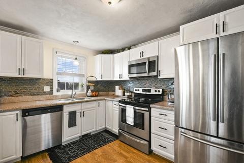 32 Bittersweet Blvd, Worcester, MA 01607 photo 13