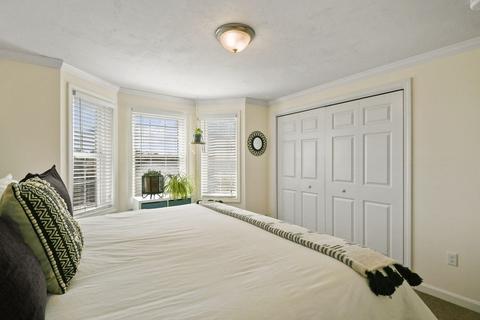 32 Bittersweet Blvd, Worcester, MA 01607 photo 16
