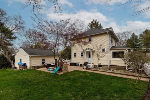 16 Border Rd, Natick, MA 01760 photo 2