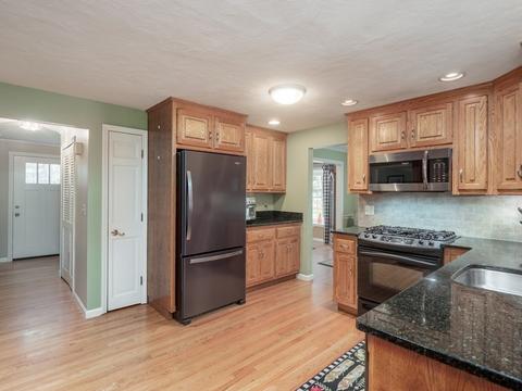 20 Buckboard Dr, Walpole, MA 02081 photo 12