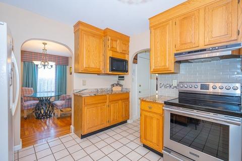 126 Thompson Rd, Webster, MA 01570 photo 8