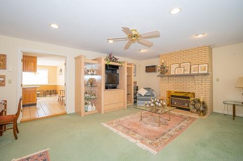 126 Thompson Rd, Webster, MA 01570 photo 3