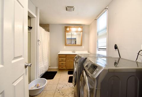 16 Chapel St, Springfield, MA 01109 photo 5