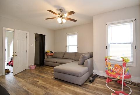 16 Chapel St, Springfield, MA 01109 photo 7