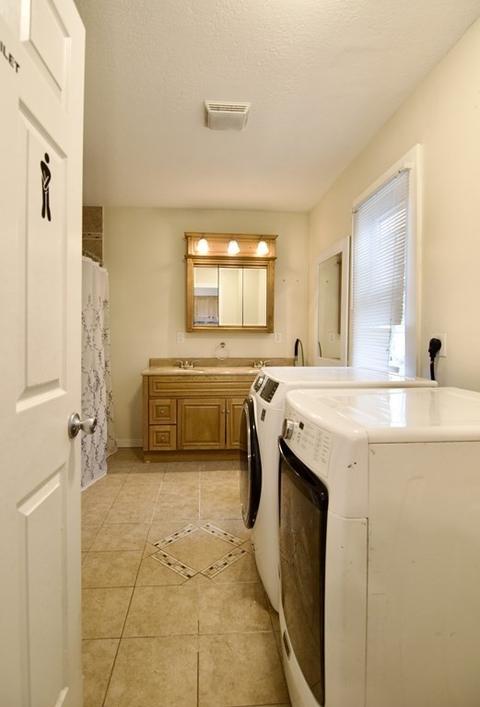 16 Chapel St, Springfield, MA 01109 photo 26