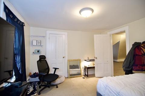 16 Chapel St, Springfield, MA 01109 photo 40