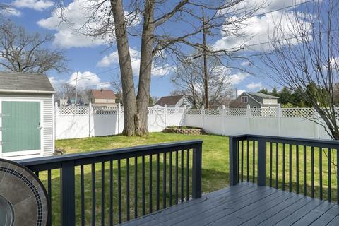 195 Mazarin St, Springfield, MA 01151 photo 7