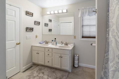 195 Mazarin St, Springfield, MA 01151 photo 18