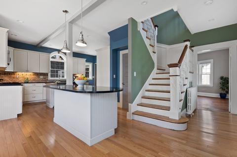 47 Glidden St, Beverly, MA 01915 photo 4