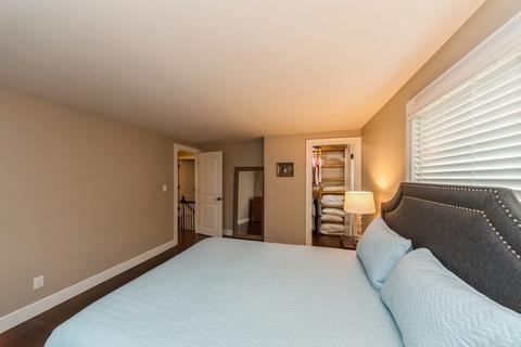 29 Tower Ave, Needham, MA 02494 photo 13
