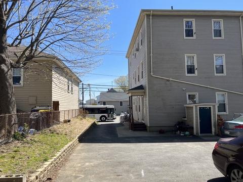 983 Rodman St, Fall River, MA 02721 photo 2