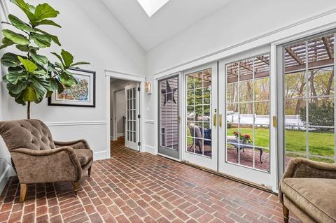 33 East St, Hingham, MA 02043 photo 5