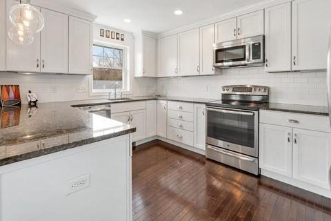 34 Webster St UNIT 2, Needham, MA 02494 photo 9