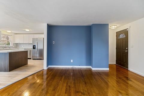 160 Louis Rd, Springfield, MA 01118 photo 10