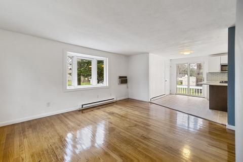 160 Louis Rd, Springfield, MA 01118 photo 12