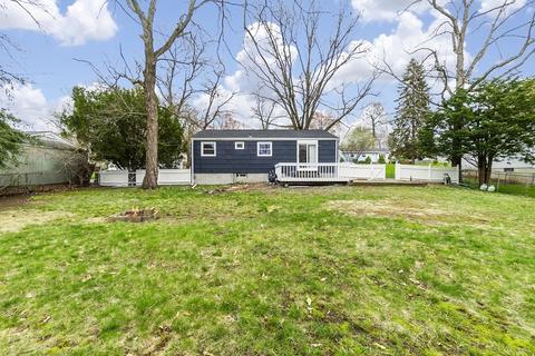 160 Louis Rd, Springfield, MA 01118 photo 6