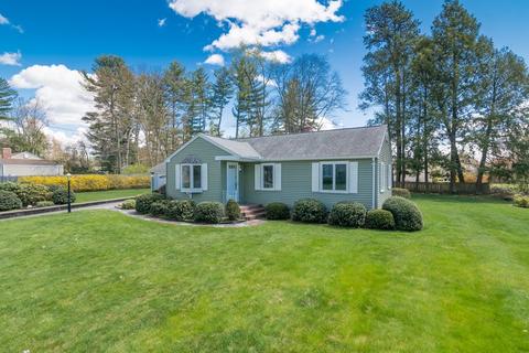 115 Westbrook Dr, Springfield, MA 01129 photo 2
