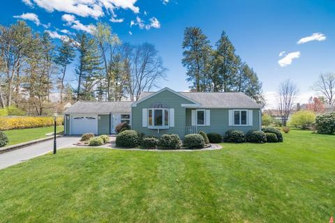 115 Westbrook Dr, Springfield, MA 01129 photo 1