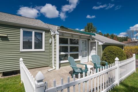 115 Westbrook Dr, Springfield, MA 01129 photo 28