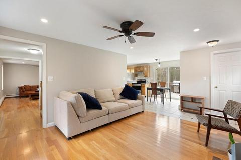 68 Mowry St, Mendon, MA 01756 photo 7