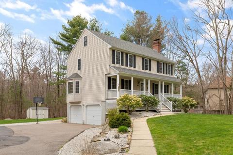 68 Mowry St, Mendon, MA 01756 photo 2