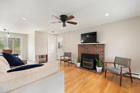 68 Mowry St, Mendon, MA 01756 photo 6