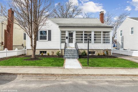 27 D St, Hull, MA 02045 photo 1