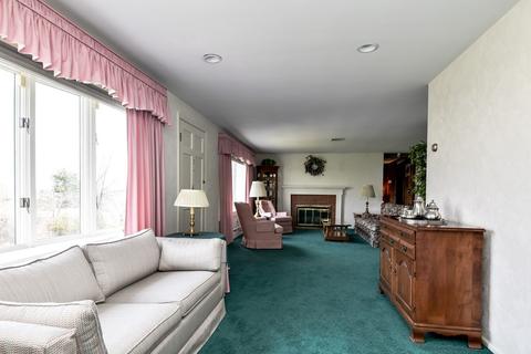 77 Morse Rd, Framingham, MA 01701 photo 5