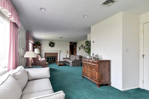 77 Morse Rd, Framingham, MA 01701 photo 4