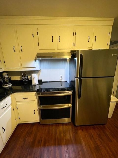 31 Stockton St, Fall River, MA 02721 photo 4
