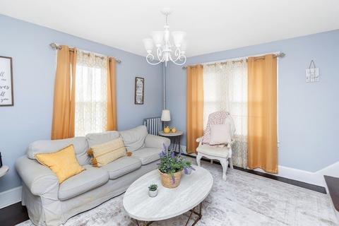 26 Windemere St, Springfield, MA 01104 photo 8
