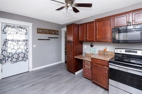 26 Windemere St, Springfield, MA 01104 photo 11