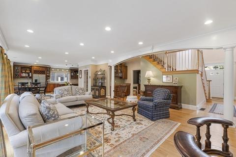 114 Marked Tree Rd, Needham, MA 02492 photo 10