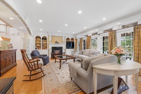 114 Marked Tree Rd, Needham, MA 02492 photo 8